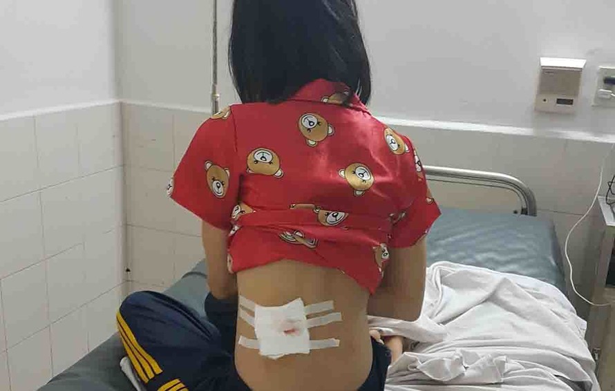 Chị Trần Thị Kim Th. tại bệnh viện Đa Khoa tỉnh Phú Yên.