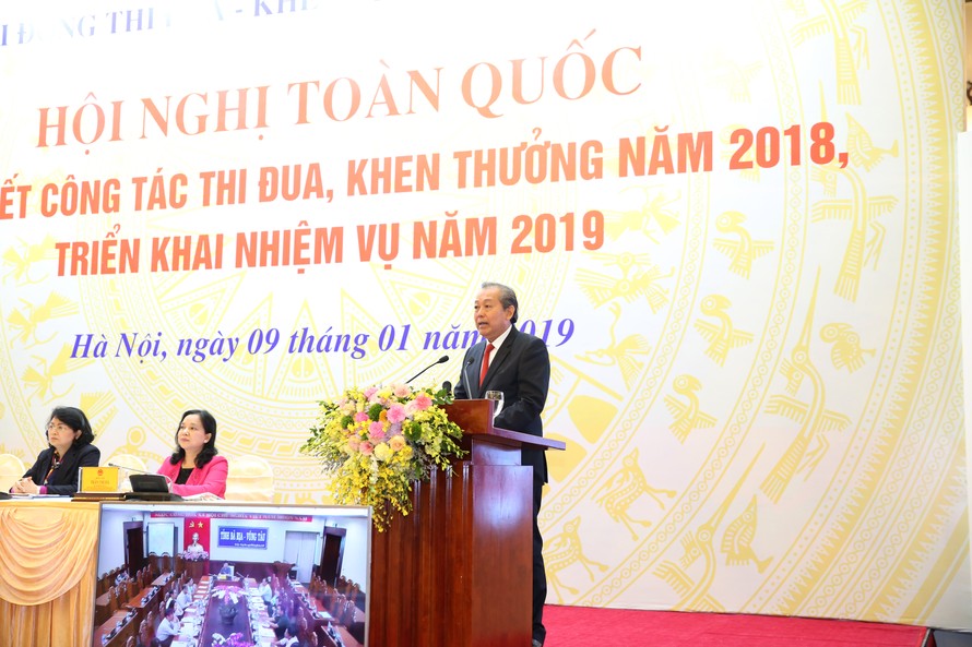 Uỷ viên Bộ Chính trị, Phó Thủ tướng Thường trực Chính phủ Trương Hoà Bình phát biểu tại hội nghị. Ảnh: VGP/Lê Sơn