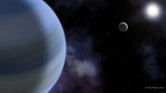 Hai hành tinh khí khổng lồ và sao mẹ TOI-216 tỏa sáng phía xa - ảnh đồ họa của SCI-NEWS