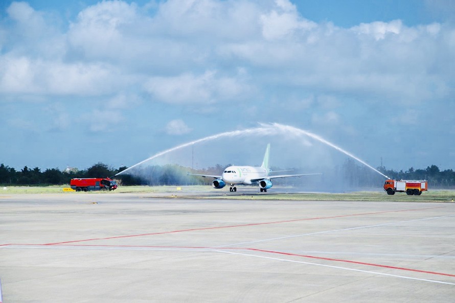 Bamboo Airways mở thêm 6 đường bay nội địa mới trong tháng 3/2019 Tại Lễ khai trương 3 đường bay mới được tổ chức tại Cần Thơ trong ngày 10/3, Phó Tổng giám đốc Bamboo Airways, bà Dương Thị Mai Hoa nói: “Với việc khai trương đường bay Hà Nội – Cần Thơ ngà