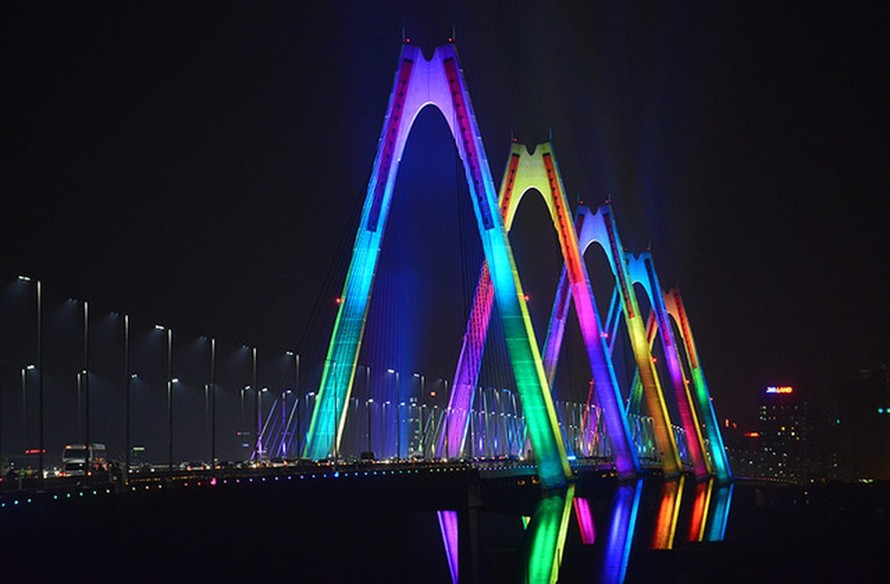 Cầu Nhật Tân sẽ được thắp đèn xanh để hưởng ứng chiến dịch.