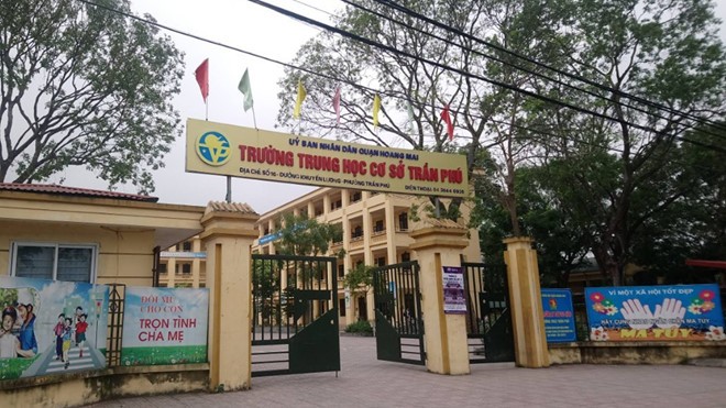 Trường THCS Trần Phú, quận Hoàng Mai, nơi thầy giáo bị "tố" dâm ô 7 nam sinh giảng dạy tại đây. (Ảnh: Trần Cường)