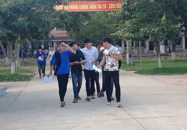 Thí sinh tham dự Kỳ thi tuyển sinh vào lớp 10 tại Nghệ An.