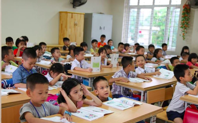 Hà Nội tăng học phí các trường công lập.