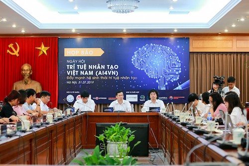 Họp báo thông tin về Ngày hội Trí tuệ nhân tạo Việt Nam. Ảnh: VGP/Thu Cúc