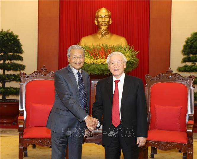 Tổng Bí thư, Chủ tịch nước Nguyễn Phú Trọng và Thủ tướng Malaysia Mahathir Mohamad