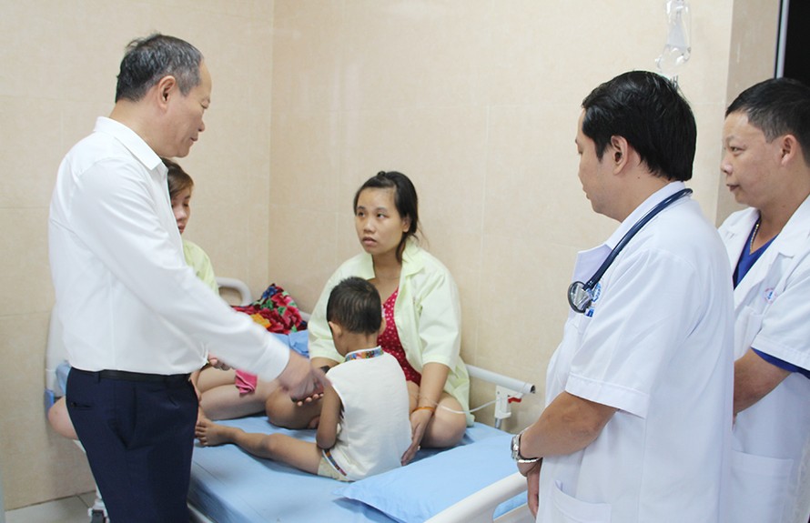 Phú Thọ: 80 trẻ mầm non nhập viện nghi bị ngộ độc thực phẩm