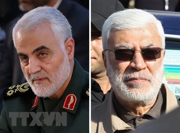 Thiếu tướng Qasem Soleimani (trái) và chỉ huy lực lượng vũ trang người Shiite ở Iraq Abu Mahdi al-Muhandis (phải). (Ảnh: AFP/TTXVN)
