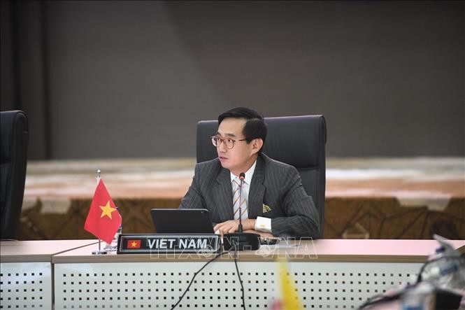 Đại sứ, Trưởng phái đoàn đại diện thường trực Việt Nam tại ASEAN Trần Đức Bình. - Ảnh: Hữu Chiến/TTXVN