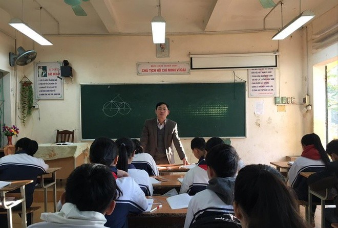 Giáo viên hợp đồng tại Hà Nội vẫn loay hoay giữa nhiều phương án tuyển dụng của Sở Nội vụ. Ảnh minh họa: Tiền Phong.