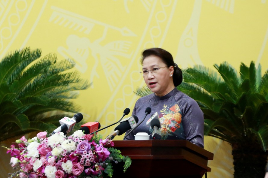 Chủ tịch Quốc hội Nguyễn Thị Kim Ngân phát biểu tại kỳ họp 15, HĐND TP. Hà Nội khóa XV