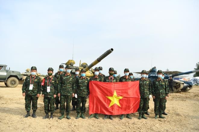 Đội tuyển xe tăng Việt Nam vô địch giải "Xe tăng hành tiến" tại Army Games 2020. (Ảnh: Qdnd.vn)