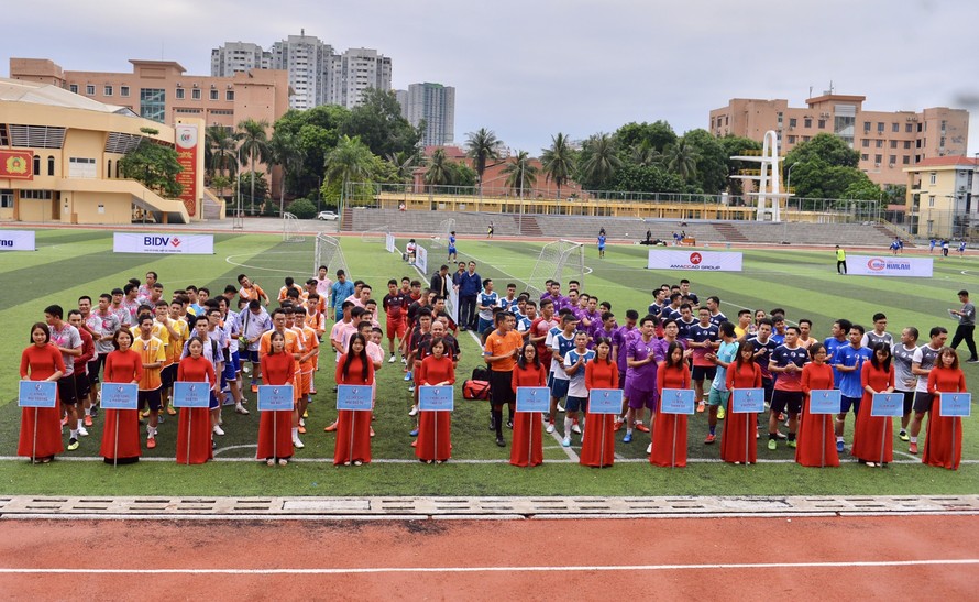 12 đội bóng đá tham dự Giải bóng đá Kinh tế Môi trường lần I-2020.