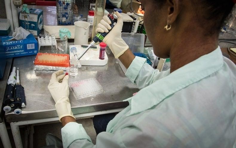 Cuba công bố ứng cử viên vaccine điều trị ung thư