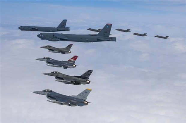 Hàn Quốc và Mỹ bắt đầu tập trận không quân chung quy mô lớn