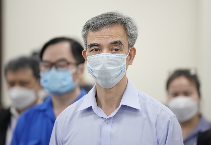 Nguyên GĐ Bệnh viện Tim Hà Nội Nguyễn Quang Tuấn bị phạt 3 năm tù