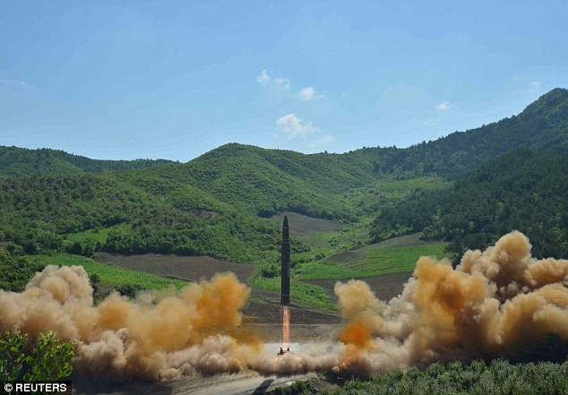 Hàn Quốc không tin Triều Tiên có công nghệ tái nhập ICBM
