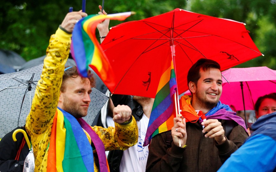 Người Đức ăn mừng Luật hôn nhân đồng giới được thông qua