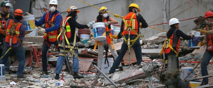 5 ngày sau trận động đất Mexico, số người thiệt mạng tăng lên 318