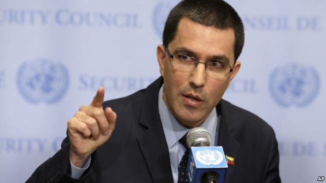 Venezuela: Lệnh hạn chế đi lại mới của Mỹ là “khủng bố chính trị“