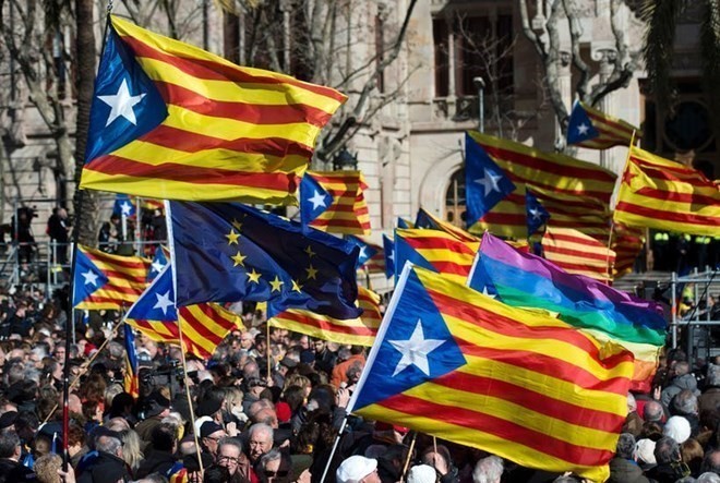 Thế giới phản ứng mạnh mẽ trước tuyên bố độc lập của Catalan
