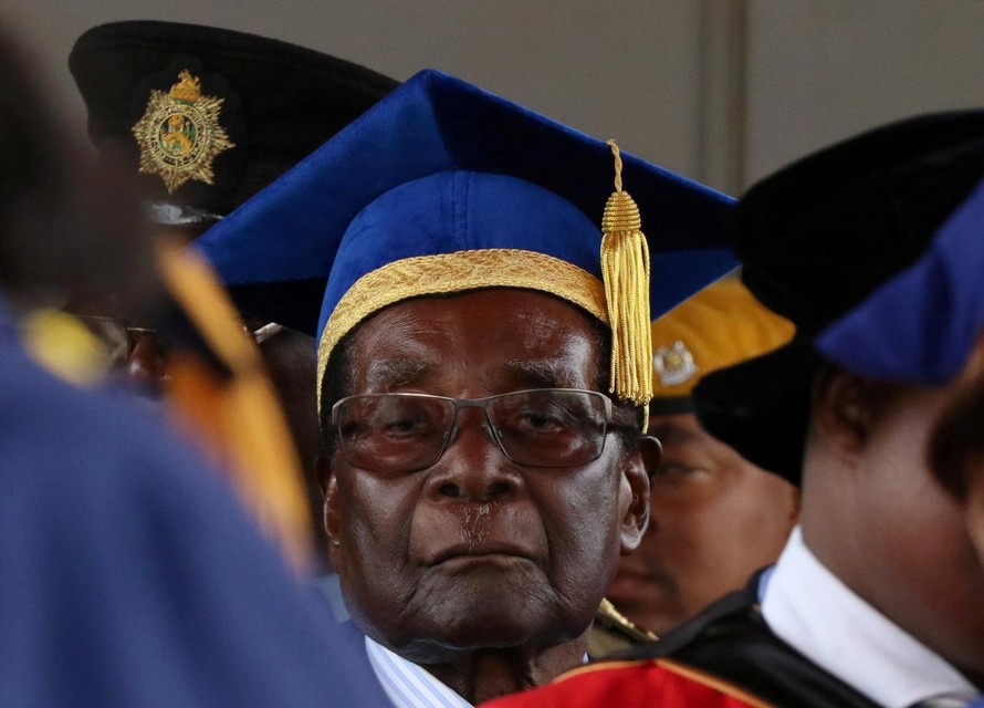 Zimbabwe ra ‘tối hậu thư’ với Tổng thống: Từ chức hoặc bị buộc tội