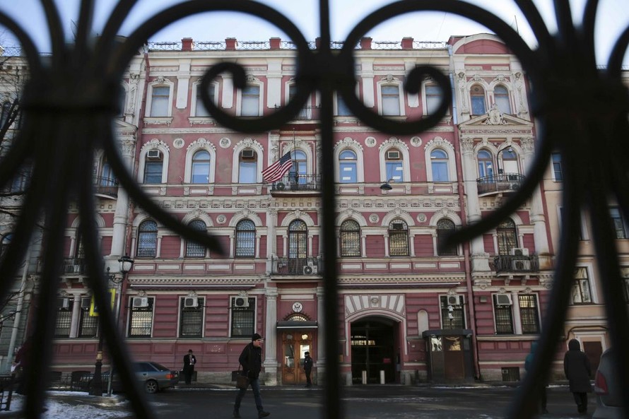 Nga ‘tung đòn’ trừng phạt, 60 nhà ngoại giao Mỹ bị trục xuất