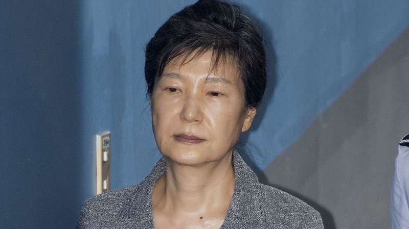 Toà tuyên án cựu Tổng thống Park Geun-hye 24 năm tù