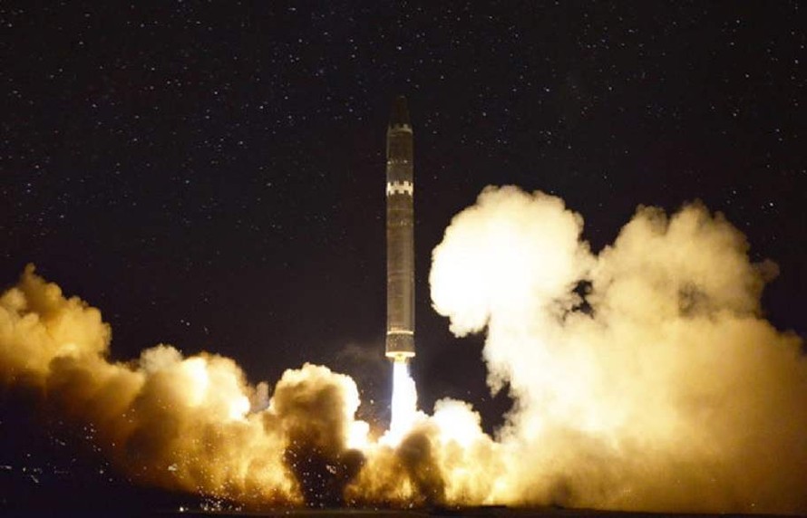 Tình báo Mỹ nghi ngờ Triều Tiên sản xuất tên lửa mới