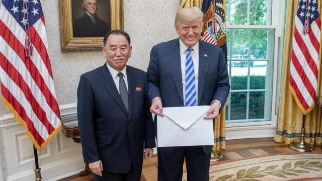 Nhận được thư mới từ Kim Jong-un, Nhà Trắng để ngỏ khả năng gặp lần hai