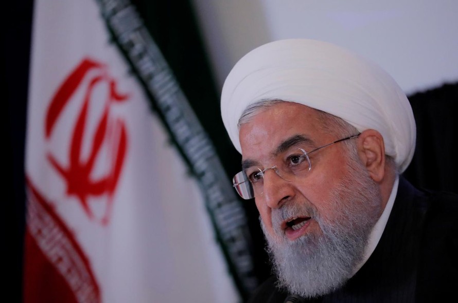 Iran tuyên bố tiếp tục xuất khẩu dầu, thách thức lệnh trừng phạt Mỹ