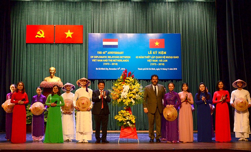Kỷ niệm 45 năm thiết lập quan hệ ngoại giao Việt Nam – Hà Lan