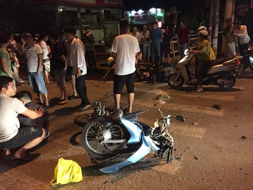 Hai xe máy đối đầu, Phó Giám thị Trại tạm giam Công an tỉnh Nghệ An thiệt mạng