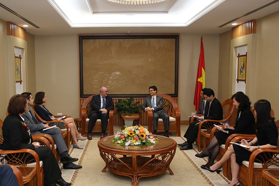 Phó Thủ tướng Vũ Đức Đam tiếp Đại sứ Vương quốc Bỉ Paul Jensen. Ảnh: VGP/Đình Nam