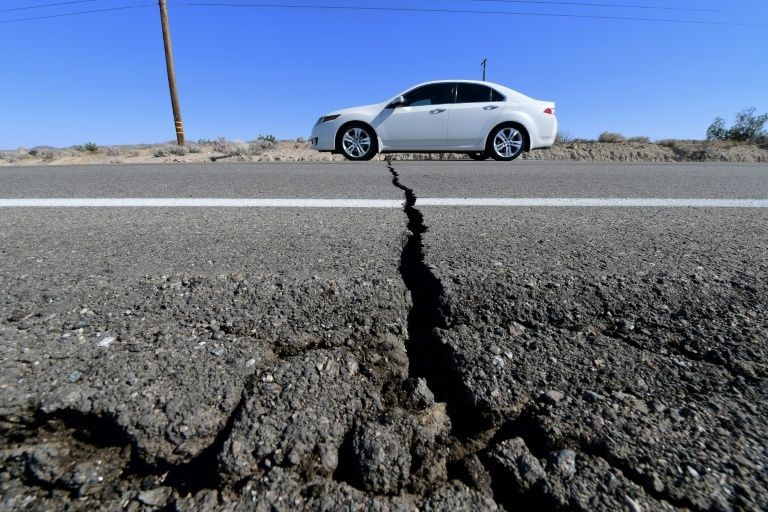 California rung chuyển bởi trận động đất mạnh nhất trong hai thập kỷ