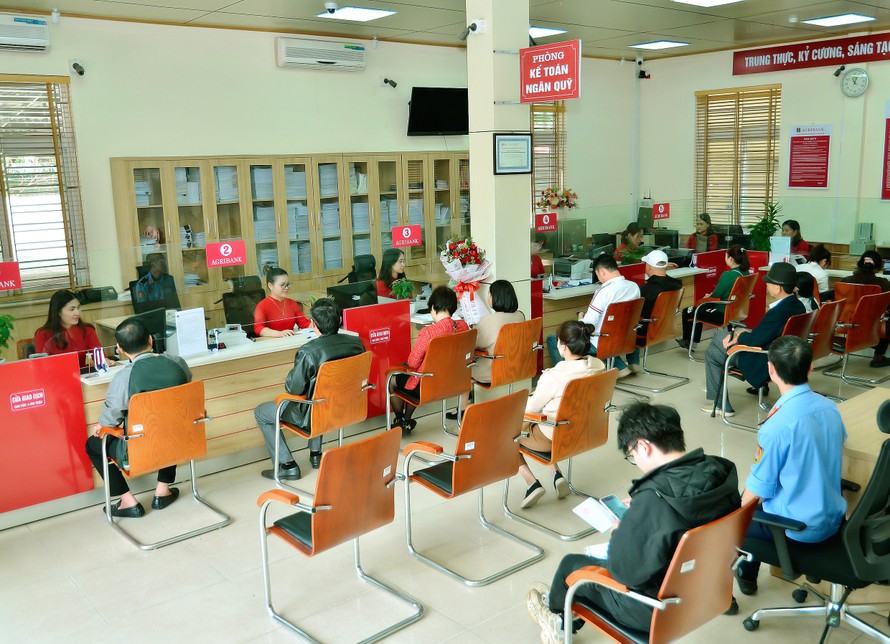 Nhiều ưu đãi cho khách hàng tham gia chương trình “Tết An Khang- Rước Xế Sang” của Agribank