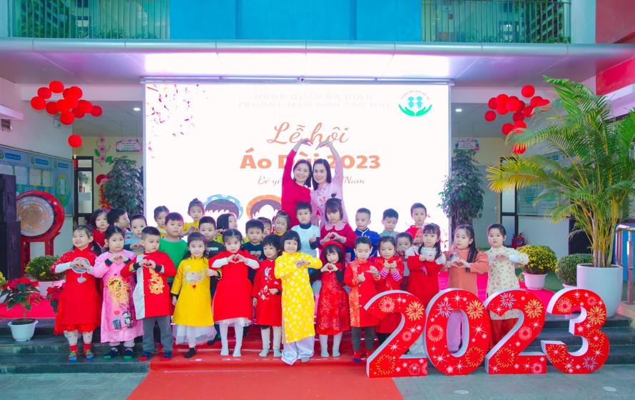 Lễ hội áo dài chào mừng năm mới 2023 của trường Mầm non Sao Mai