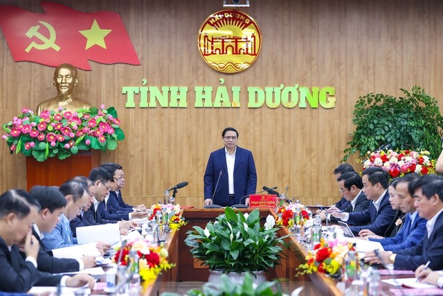 Thủ tướng Phạm Minh Chính và đoàn công tác làm việc với Ban Thường vụ Tỉnh ủy Hải Dương.
