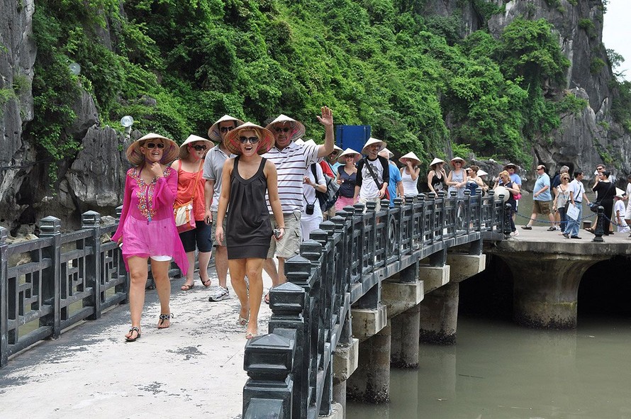 Du lịch Việt Nam: Xây dựng sản phẩm đặc thù, nâng giá du lịch Việt Nam