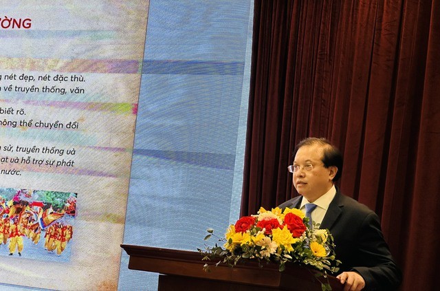 Thứ trưởng Bộ Văn hóa - Thể thao và Du lịch Tạ Quang Đông phát biểu tại Diễn đàn "Phát triển du lịch văn hóa Việt Nam".