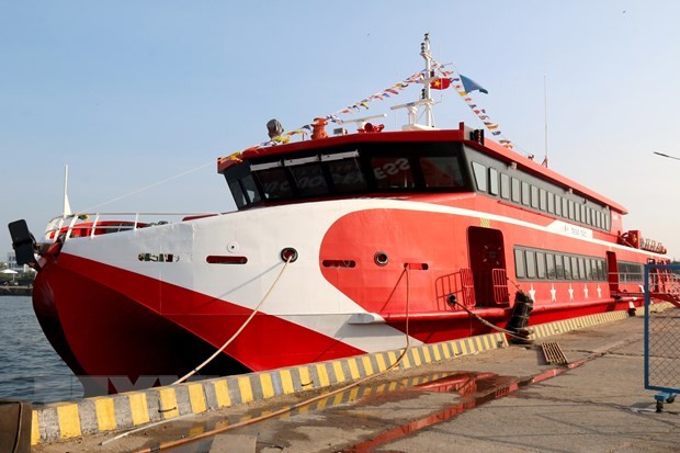 Tàu cao tốc Trưng Trắc là tàu hai thân lớn nhất tuyến vận tải biển Phan Thiết- Phú Quý với sức chứa 600 hành khách. Ảnh: Nguyễn Thanh/TTXVN.