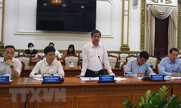 Bộ trưởng Bộ Giáo dục và Đào tạo Nguyễn Kim Sơn phát biểu tại buổi làm việc với Ủy ban Nhân dân Thành phố Hồ Chí Minh. Ảnh: Thu Hoài/TTXVN.