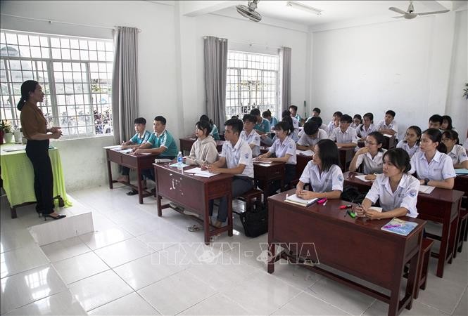 Lớp học ôn chuẩn bị cho kỳ thi tốt nghiệp THPT tại trường THPT Võ Văn Kiệt, thành phố Rạch Giá. Ảnh: Hồng Đạt/TTXVN.
