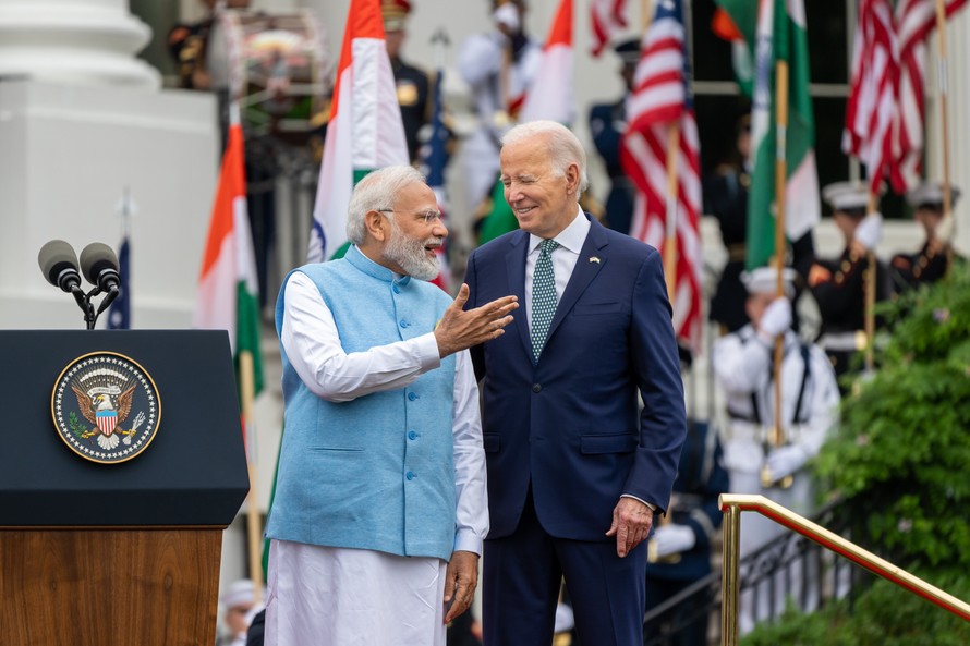Tổng thống Mỹ Joe Biden (phải) và Thủ tướng Ấn Độ Narendra Modi. Ảnh: WH.