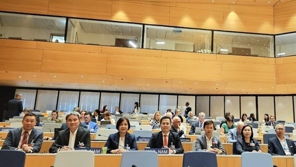 Thứ trưởng Bộ Khoa học và Công nghệ Nguyễn Hoàng Giang (thứ tư từ trái sang) dẫn đầu Đoàn đại biểu Việt Nam tham dự Đại hội đồng WIPO 2023.