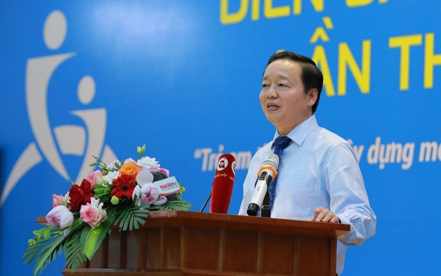 Phó Thủ tướng Trần Hồng Hà: Việc xây dựng một môi trường sống an toàn, thân thiện, lành mạnh không chỉ có ý nghĩa với trẻ em mà cả đối với sự phát triển bền vững của đất nước - Ảnh: VGP/Minh Khôi.
