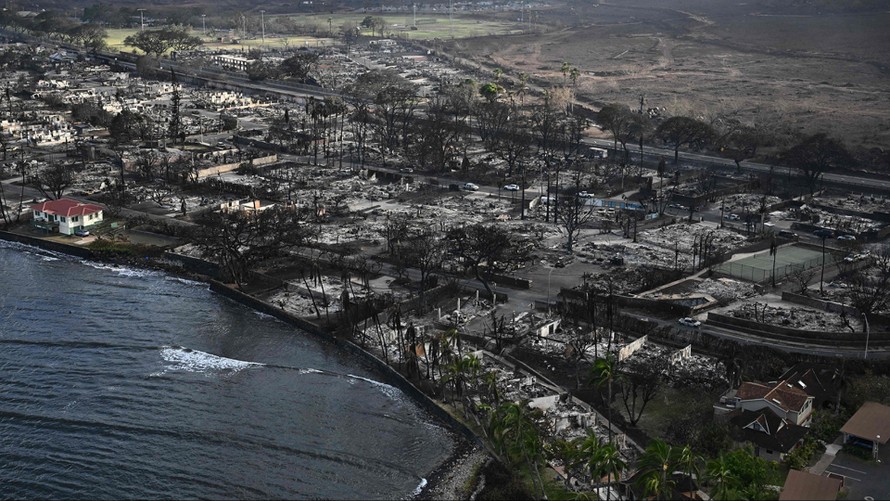 Nhiều ngôi nhà bị thiêu rụi trong vụ cháy rừng tại Maui, Hawaii, Mỹ, ngày 10/8/2023. Ảnh: AFP.