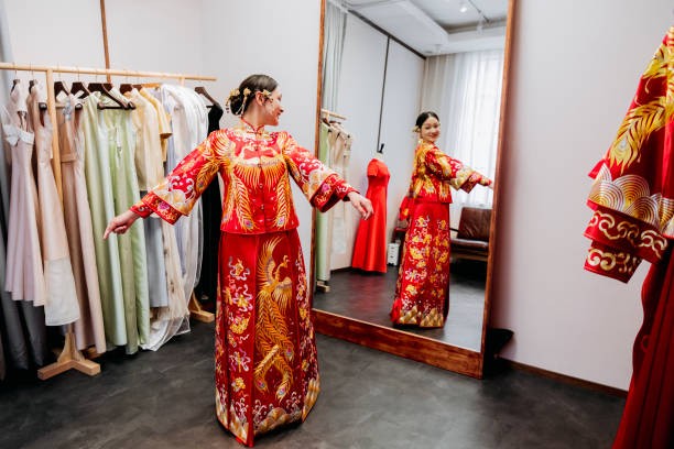 Trang phục cưới truyền thống của Trung Quốc.