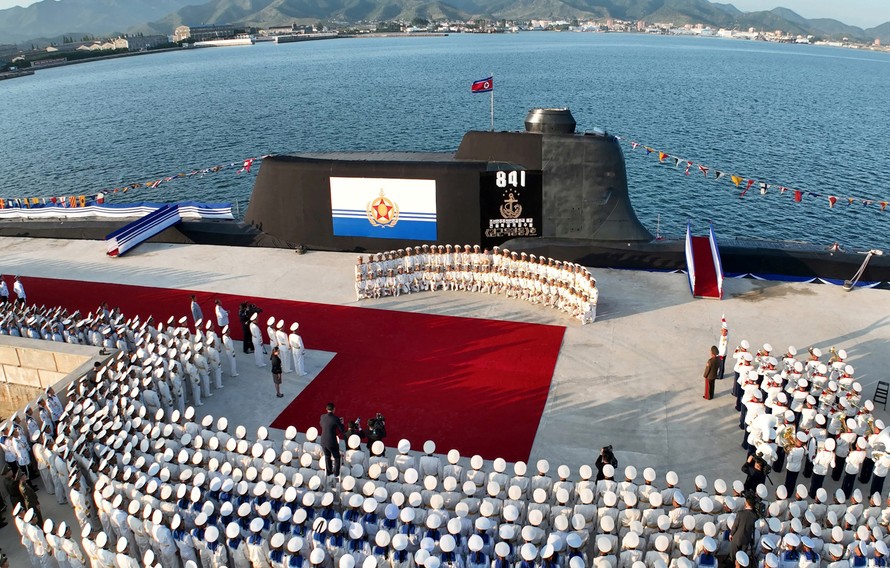Triều Tiên hạ thủy tàu ngầm tấn công hạt nhân chiến thuật mới