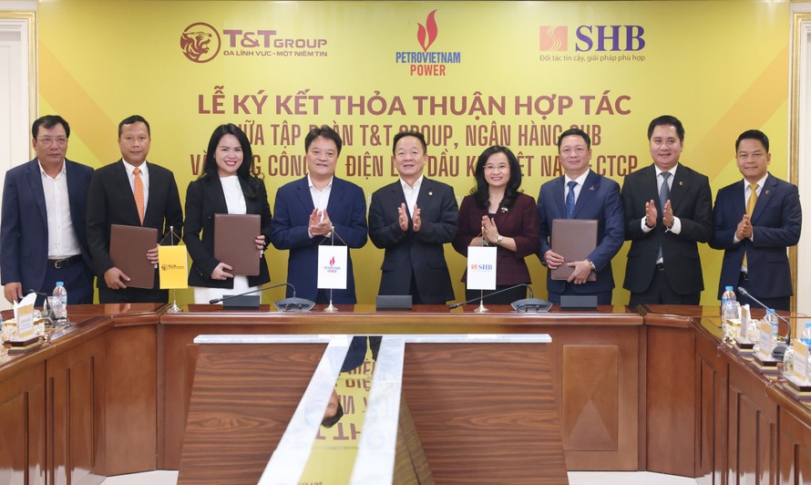 Đại diện T&T Group, SHB và PV Power tại Lễ ký kết Thỏa thuận hợp tác.